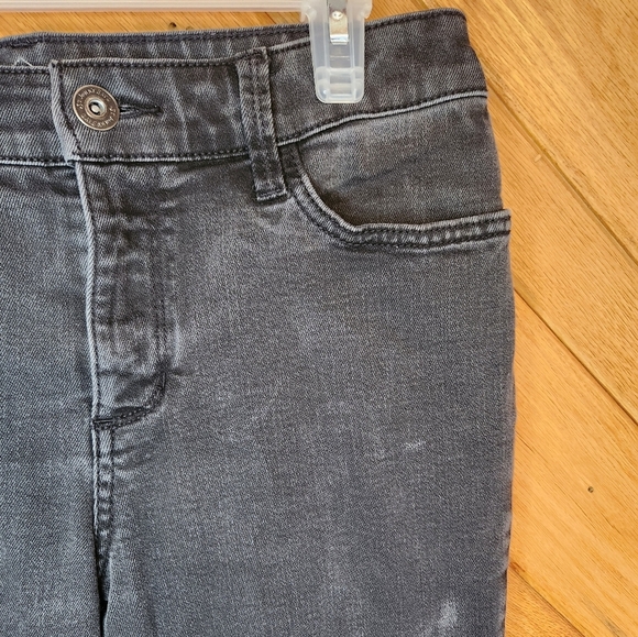 St. John's Bay dark gray size 8 skinny leg jeans - Picture 3 of 13